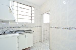 Image 13 - 918885