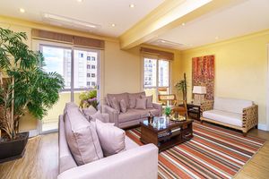 Image 12 - 918888