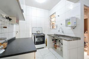 Image 5 - 918892