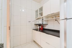 Image 9 - 918892