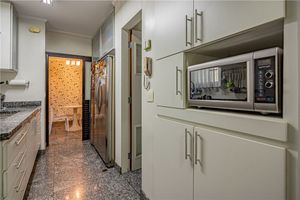 Image 60 - 918895