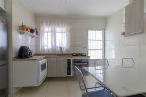 Image 32 - 918905