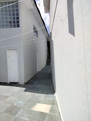 Image 39 - 918905