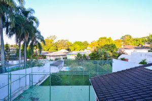 Image 8 - 918908