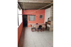 Image 10 - 918909
