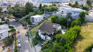 Image 7 - 918910