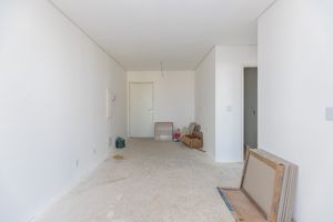 Image 13 - 918924
