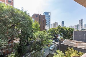 Image 19 - 918925