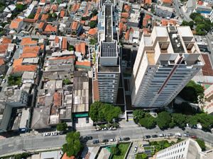 Image 23 - 918927