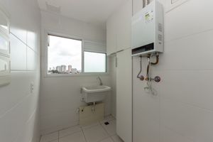 Image 25 - 918927