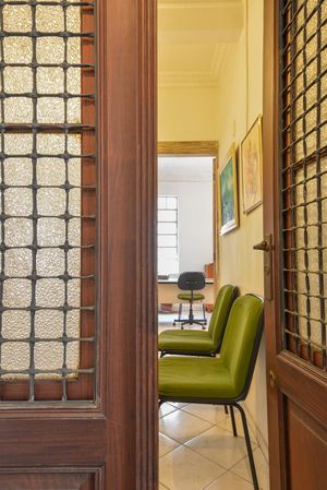 Image 22 - 918930