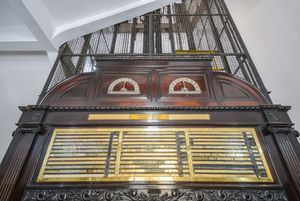 Image 24 - 918930