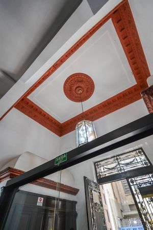 Image 26 - 918930