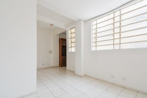 Image 38 - 918930