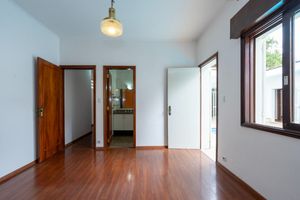 Image 50 - 918936