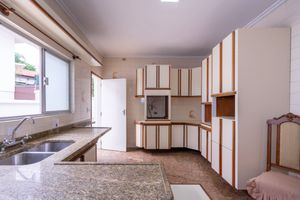 Image 33 - 918936