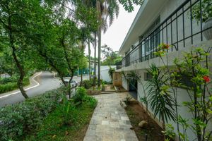 Image 3 - 918936