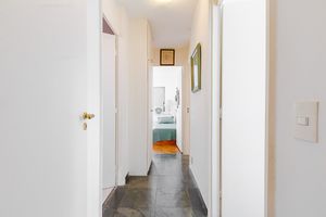 Image 15 - 918937