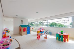 Image 32 - 918937
