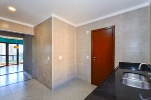 Image 39 - 918938