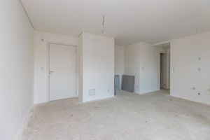 Image 4 - 918939