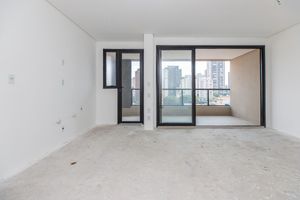 Image 5 - 918939