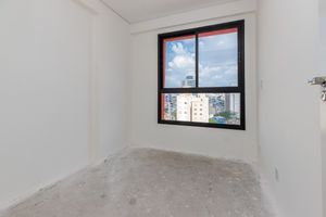 Image 12 - 918939