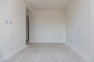 Image 17 - 918939