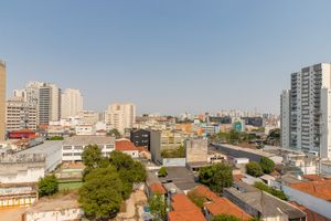 Image 6 - 918940