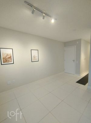 Image 5 - 918944