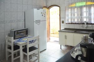 Image 5 - 918947