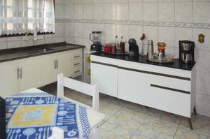 Image 7 - 918947
