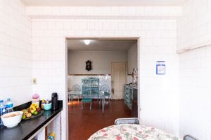 Image 22 - 918952