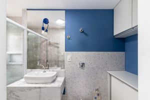 Image 3 - 918956