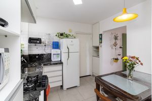 Image 7 - 918956