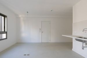 Image 5 - 918966