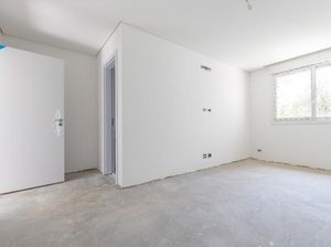 Image 20 - 918971