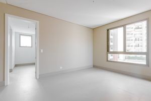 Image 33 - 918972