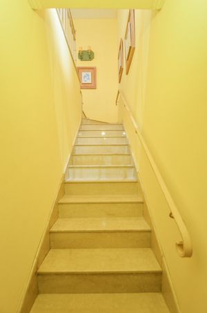 Image 10 - 918974