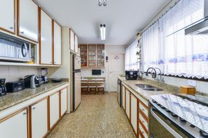 Image 15 - 918974