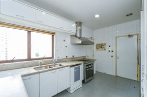 Image 15 - 918979