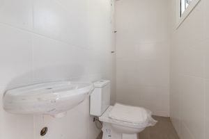 Image 33 - 918980
