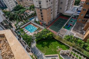 Image 15 - 918982