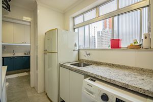 Image 61 - 918982
