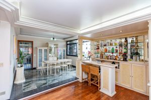 Image 4 - 918983