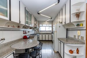 Image 14 - 918983