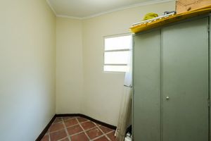 Image 45 - 918985