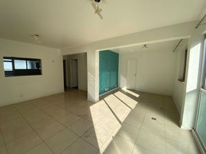 Image 4 - 918987