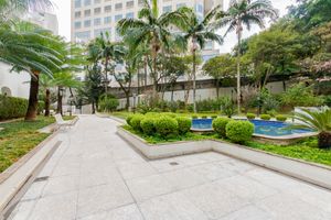 Image 76 - 918995
