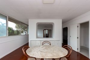 Image 7 - 918998